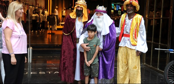 Vuelve un clásico solidario: la Caravana de los Reyes Magos por la Ciudad