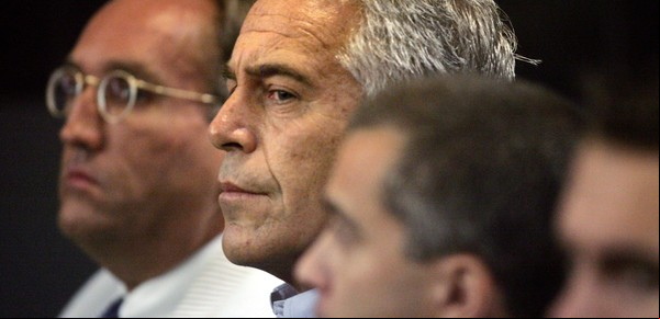 Desclasificaron archivos del caso Jeffrey Epstein: listas de vuelos, os y posible nómina de víctimas 