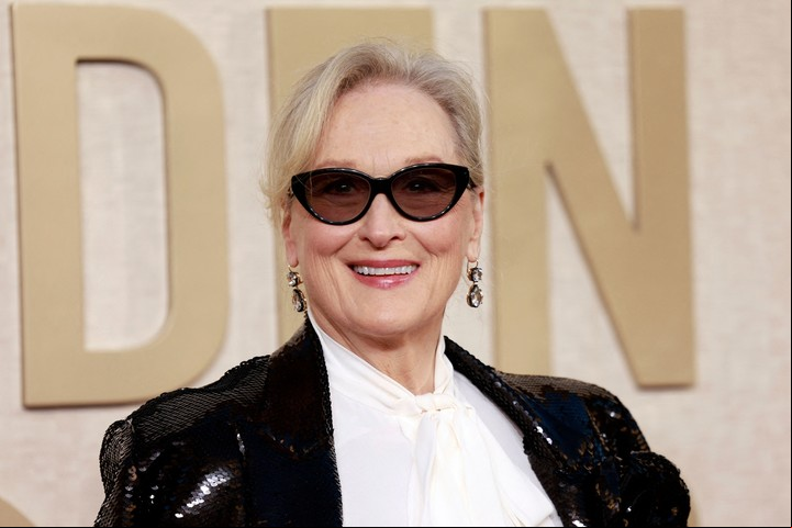 Meryl Streep, de las primeras en llegar a la entrega de los Globos de Oro. TIene 34 nominaciones en su carrera, y si ganaba en Televisión rompía otro récord. Foto AFP