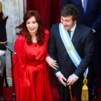 Fantástico: el gobierno anticasta, al final, termina encastado con Cristina