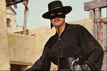 El Zorro cumple 105 años: el origen de un héroe inoxidable