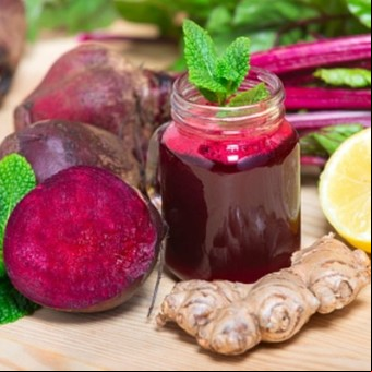 Cuáles son los beneficios de tomar jugo de remolacha, jengibre y limón todas las mañanas