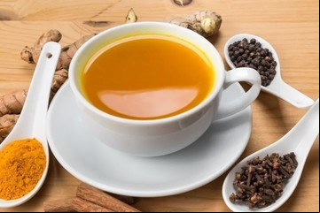 Cómo preparar la infusión de cúrcuma y pimienta negra conocida como  "ibuprofeno natural"