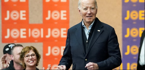 Biden hará una rara visita a la frontera sur el mismo día que Trump
