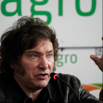 El Gobierno decidió modificar la fórmula jubilatoria por DNU