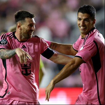 Los 20 minutos de gala de Lionel Messi: asistencia para Suárez y gol marca registrada para que Inter Miami siga en la Concachampions
