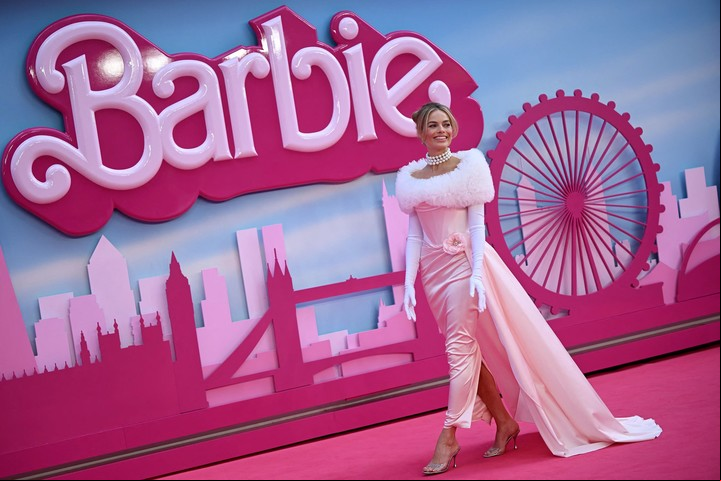 La australiana Margot Robbie, en la premiere de "Barbie", en Londres.
