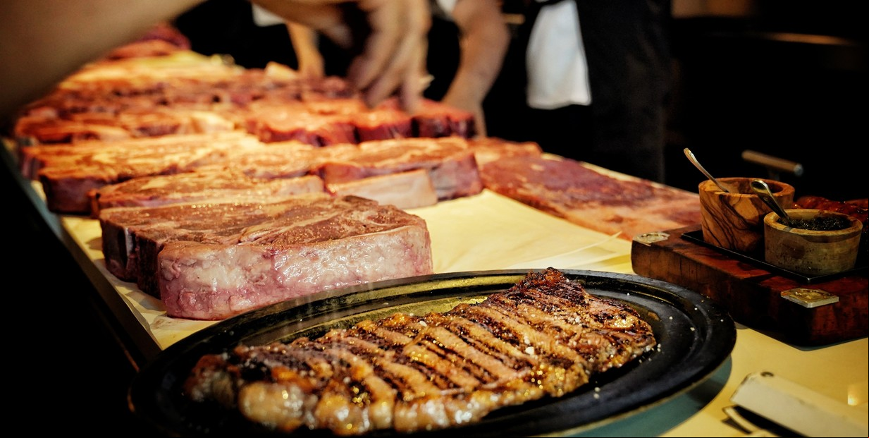 Por tercer año consecutivo, el mejor restaurante de carnes del mundo es argentino y otras 3 parrillas de Buenos Aires entraron al top 100
