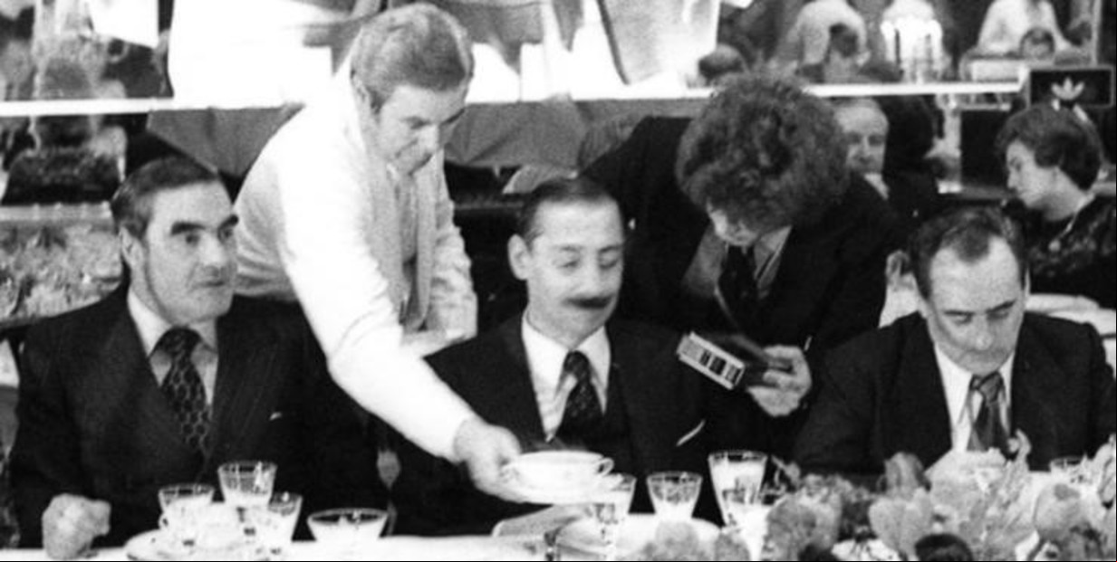 El periodista holandés Frits Barend se hizo pasar por un jugador naranja para entrevistar a Jorge Rafael Videla tras la victoria argentina en el Mundial 78.