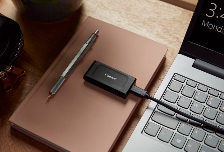 SSD externo, una de las opciones que da más velocidad a la hora de transferir datos. Foto Kingston