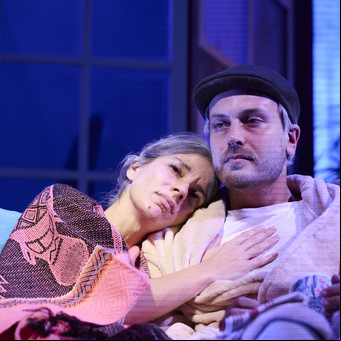 Gimena Accardi se luce en "En otras palabras", una obra sobre el amor, la compasión y el Alzheimer, que dirige Nicolás Vázquez