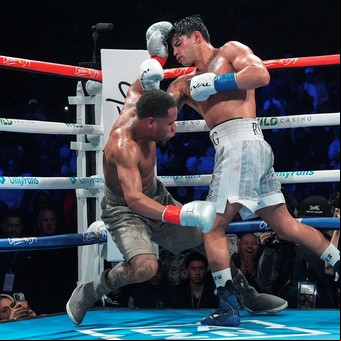 Ryan García se quedó sin el título mundial, pero al menos se dio el gusto de ganarle a Devin Haney después de enviarlo tres veces a la lona 