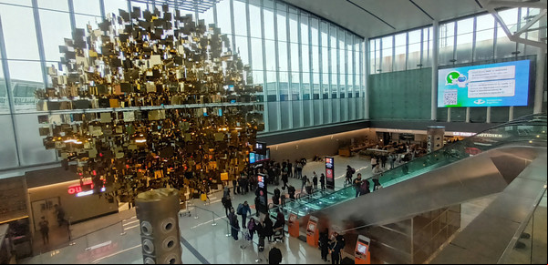 El aeropuerto de Ezeiza ya tiene su propio sol: como es la obra de 2 toneladas que hizo un gran artista argentino