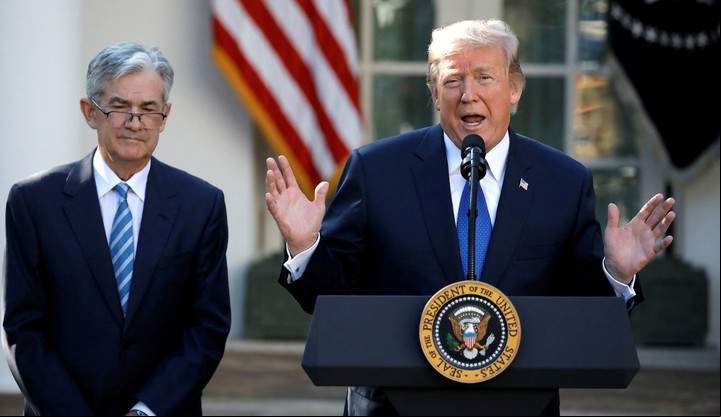 El entonces presidente Donald Trump cuando anunció su preferencia por Jerome Powell para asumir ante la FED, en noviembre de 2017. Foto: REUTERS