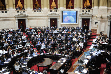 Ley Bases aprobada: no fueron las fuerzas del cielo, fue la negociación política, y los votos