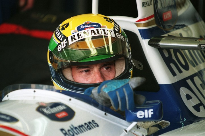 Ayrton Senna, en la previa del Gran Premio de San Marino donde moriría en 1994.
Foto AFP