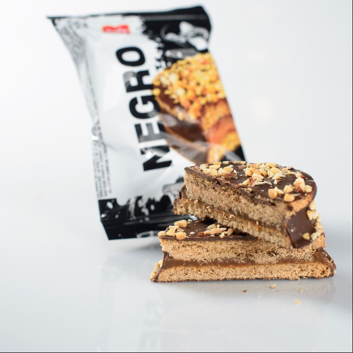 El alfajor de Bagley, uno de los que sí tiene chocolate genuino. Foto: Andres D'Elia