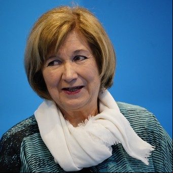 Lidia Jorge: “Es preferible vivir en una democracia imperfecta que en una autocracia”