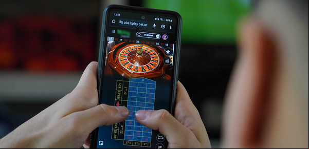 Apuestas online, pibes ludópatas y publicidad sin freno: ¿no habrá que tomarse el juego más en serio?