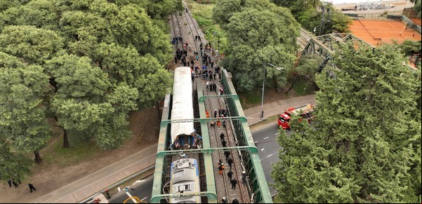"Chocamos acá, había un tren": el audio del maquinista de la línea San Martín dando aviso del accidente en Palermo