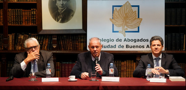 Diputados y constitucionalistas discutieron cuál es la llave para desactivar la bomba de la coparticipación federal