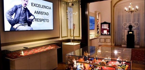 Rumbo a París 2024: el Comité Olímpico Argentino mostró las nuevas joyas de su renovado museo