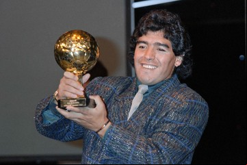 El perfume preferido de Diego Maradona: sus notas dominantes y cuánto sale ahora