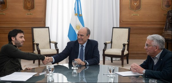 Javier Milei dio luz verde y el Gobierno negocia obra pública con los gobernadores