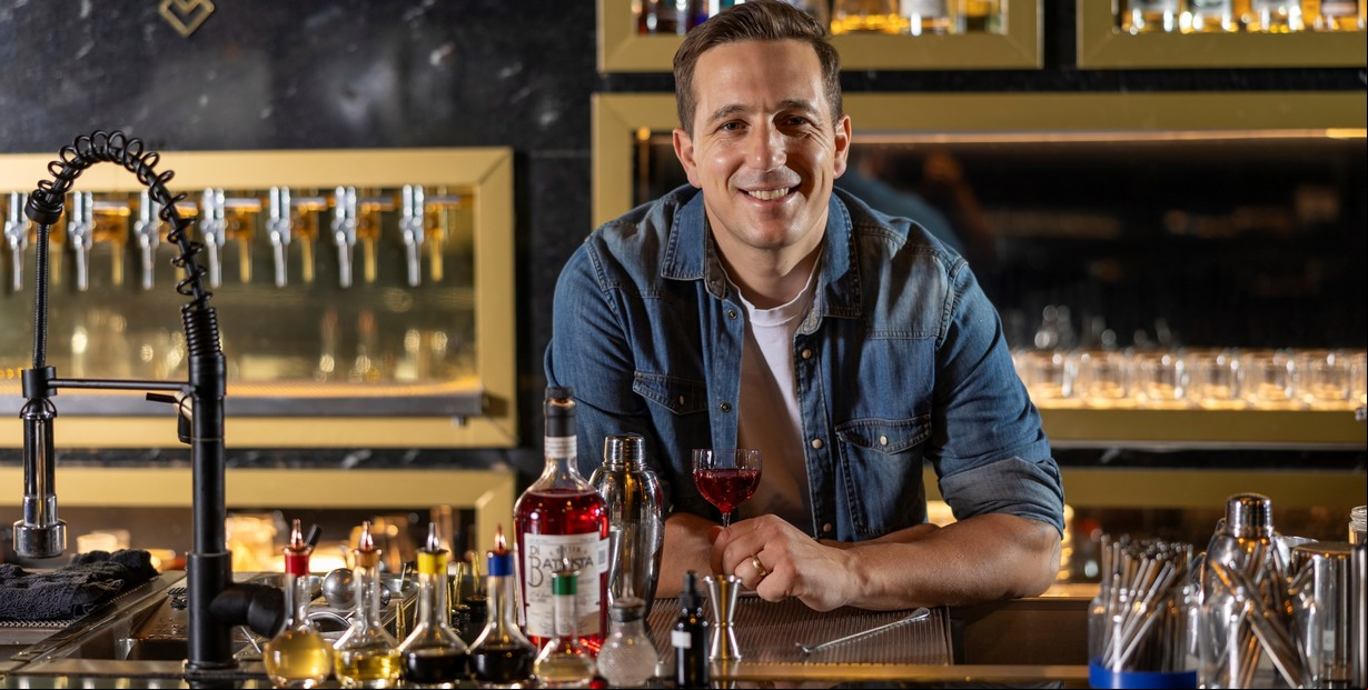 El argentino que luego de fracasar con dos restaurantes, se convirtió en dueño del mejor bar de América del Norte