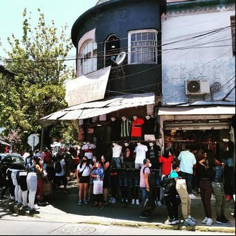 El furor por las compras en Chile también invade las ferias tipo La Salada: dónde están y cuál es la diferencia de precios
