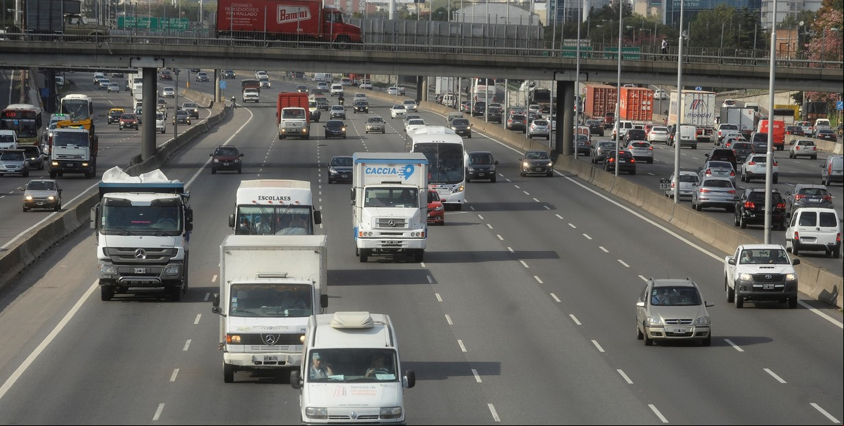 Alta velocidad y riesgo en la Panamericana: la zonas más peligrosas y las horas críticas en la segunda autovía con más choques 