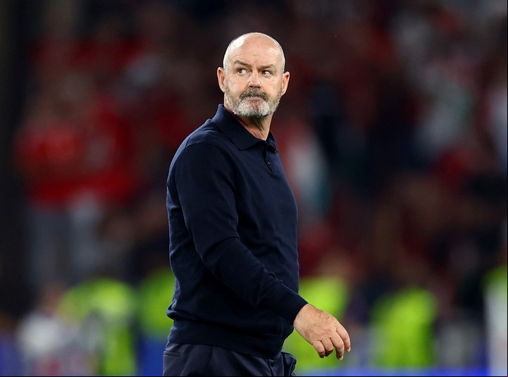 Steve Clark, entrenador escocés. Foto: REUTERS/Lee Smith