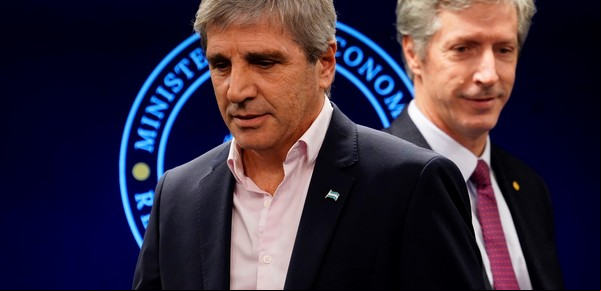 El Gobierno compró US$ 1.400 millones al Banco Central y podría adelantar más pagos de deuda