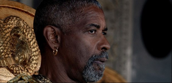 El polémico beso gay que sacaron de Gladiador 2 y la dura crítica de Denzel Washington: "se asustaron"