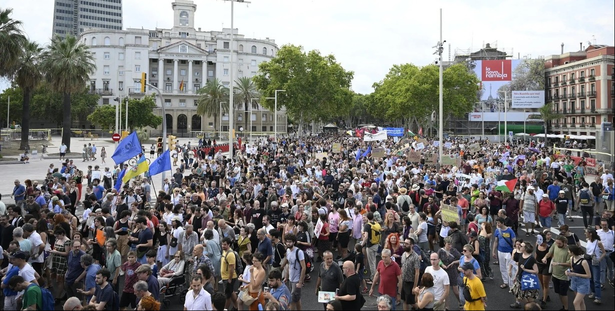 ¿Qué hay detrás del turismo de lujo? Un ensayo revela la otra cara del fenómeno