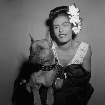 Billie Holiday: la historia de una de las más grandes cantantes de jazz, que murió esposada a su cama de hospital