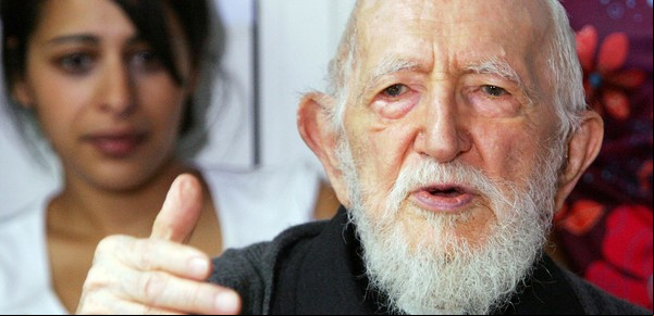 El "héroe" de la Iglesia sa que resultó ser un depredador sexual: la siniestra historia del abate Pierre 