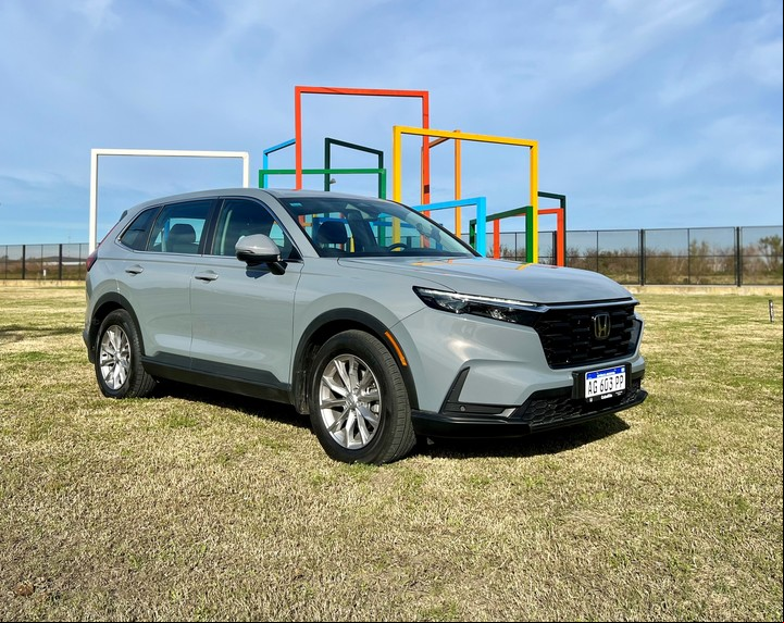 EL CR-V LX cuenta con llantas de 18" de color gris.