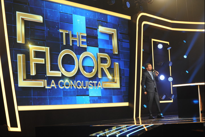 "The Floor, la conquista" tiene una puesta escenográfica potente.