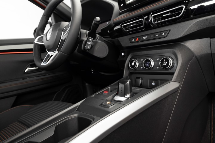 En las versiones automáticas, el Renault Kardian trae una caja con doble embrague.