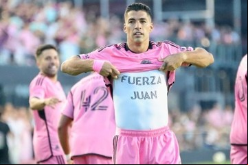 Luis Suárez hizo el gol más rápido en la historia del Inter Miami y se lo dedicó a Juan Izquierdo, el futbolista de Nacional que lucha por su vida