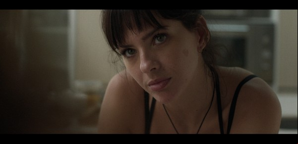 La China Suárez, seductora en Linda, una película mucho más que erótica