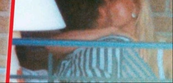 Escándalo en la corona de España: publican fotos del rey emérito Juan Carlos a los besos con una amante