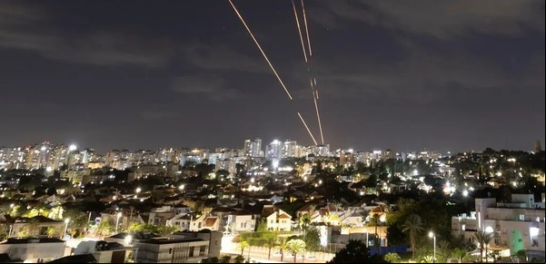 Una guerra más amplia en Oriente Próximo, de Hamás a Hezbollah y ahora Irán
