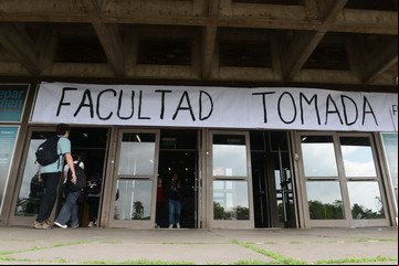 Las universidades siguen en lucha tras la ratificación del veto y las nuevas críticas de Milei: hay tomas en la UBA y en el interior del país