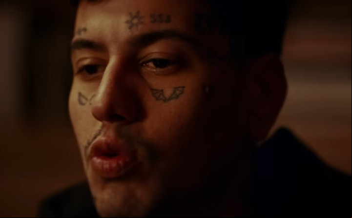 Duki en el clip de "Barro", el single que anticipó la salida de "Ameri". Captura video