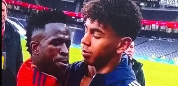 L'Équipe se burló de Vinicius, tras el escándalo por el plantón al Balón de Oro, y las redes se llenaron de memes