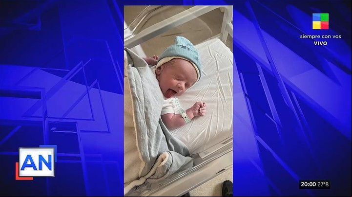 Dante, el hijo de la periodista Soledad Larghi, recién nacido. | Foto: América TV