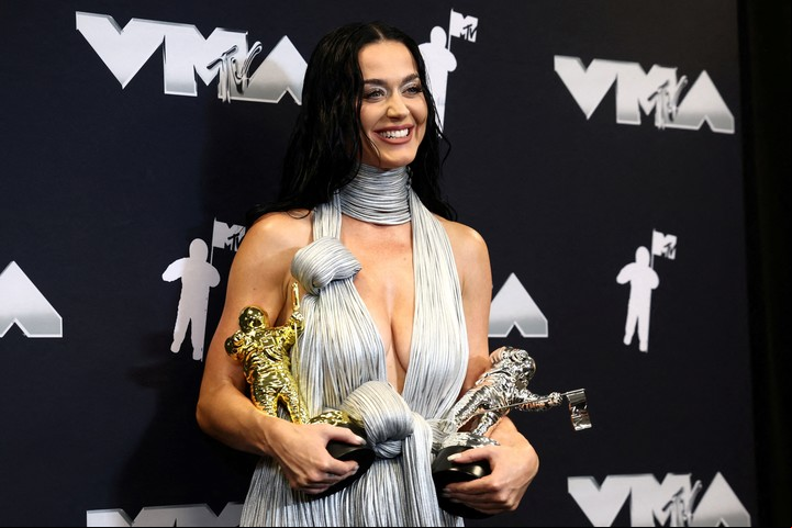 Katy Perry posa en los MTV Video Music Awards 2024