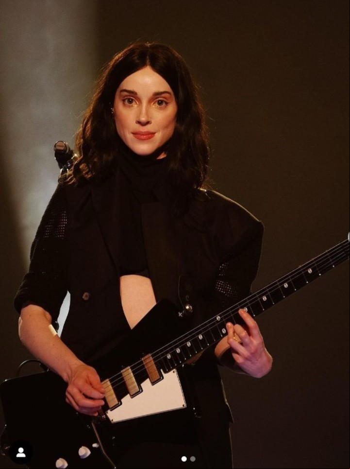 St. Vincent decidió agradecer a sus fans de Hispanoamérica con una edición especial de su último disco. Foto IG